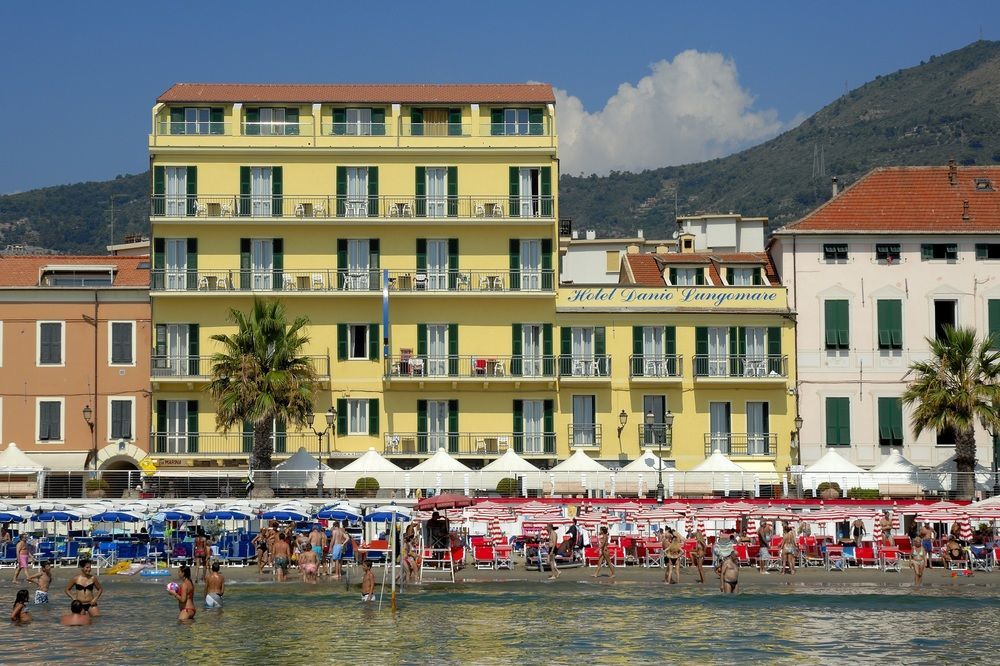 Hotel Danio Lungomare Alassio Exterior photo